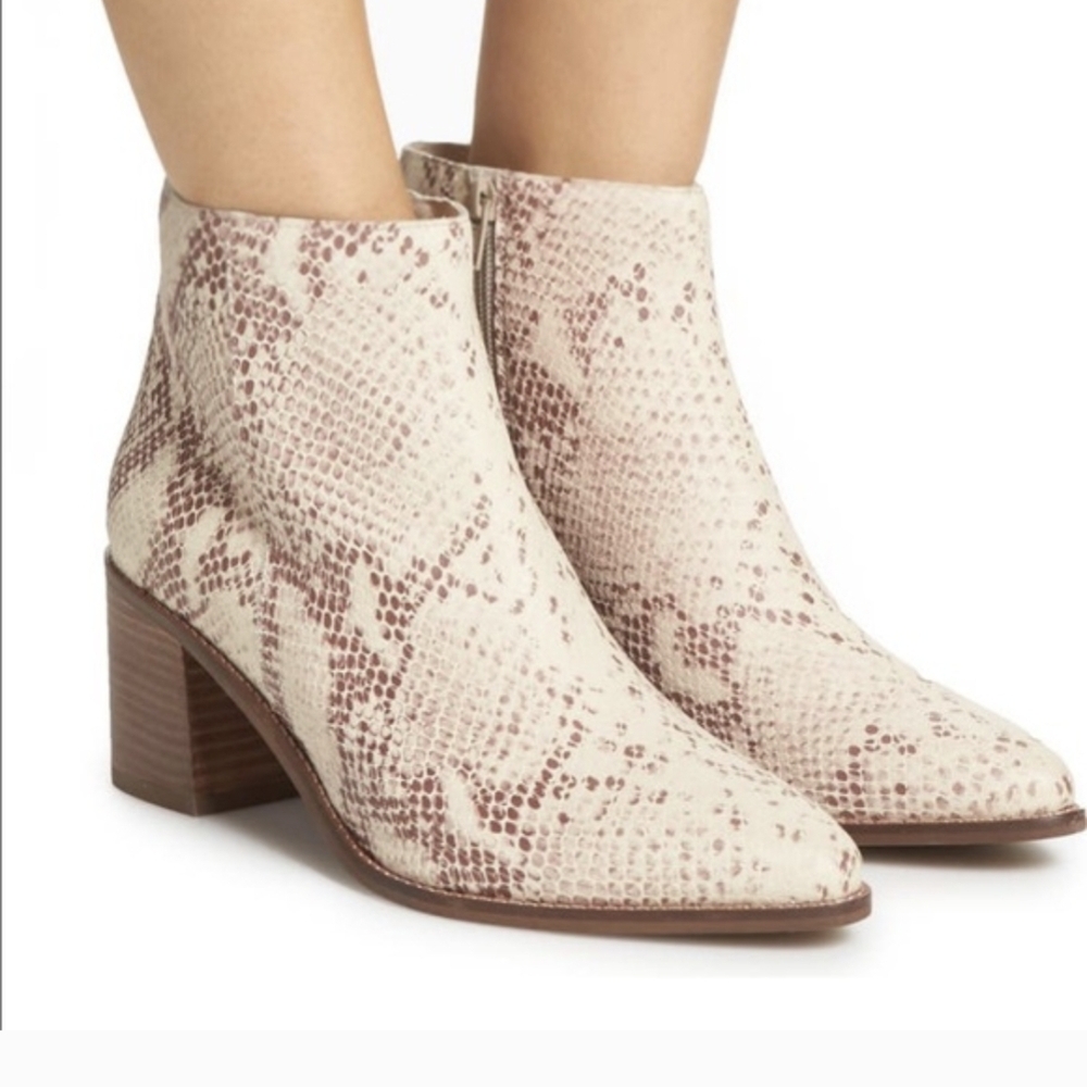 Seychelles Cream & Taupe Snake-Print Ankle Boots Size 7.5